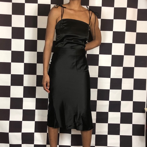 Black Crop Top - Picture 4 of 6